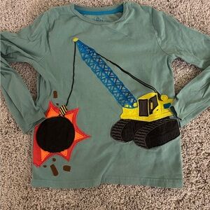 Mini Boden appliqué construction vehicle tee. Excellent condition.
